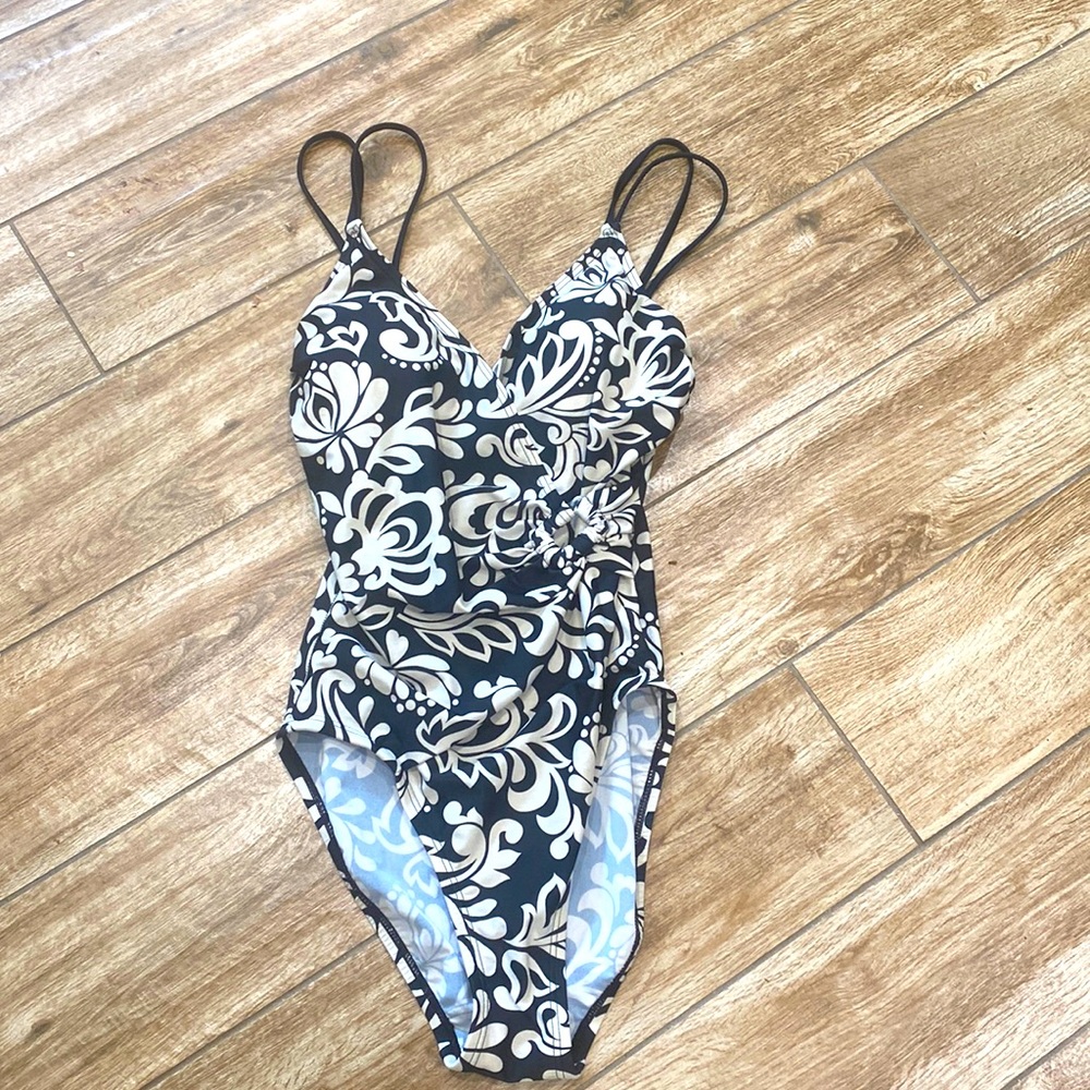 Ocean Dream shaper swimsuit size 10